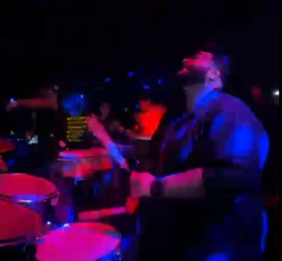 akash live peformance tropical 4